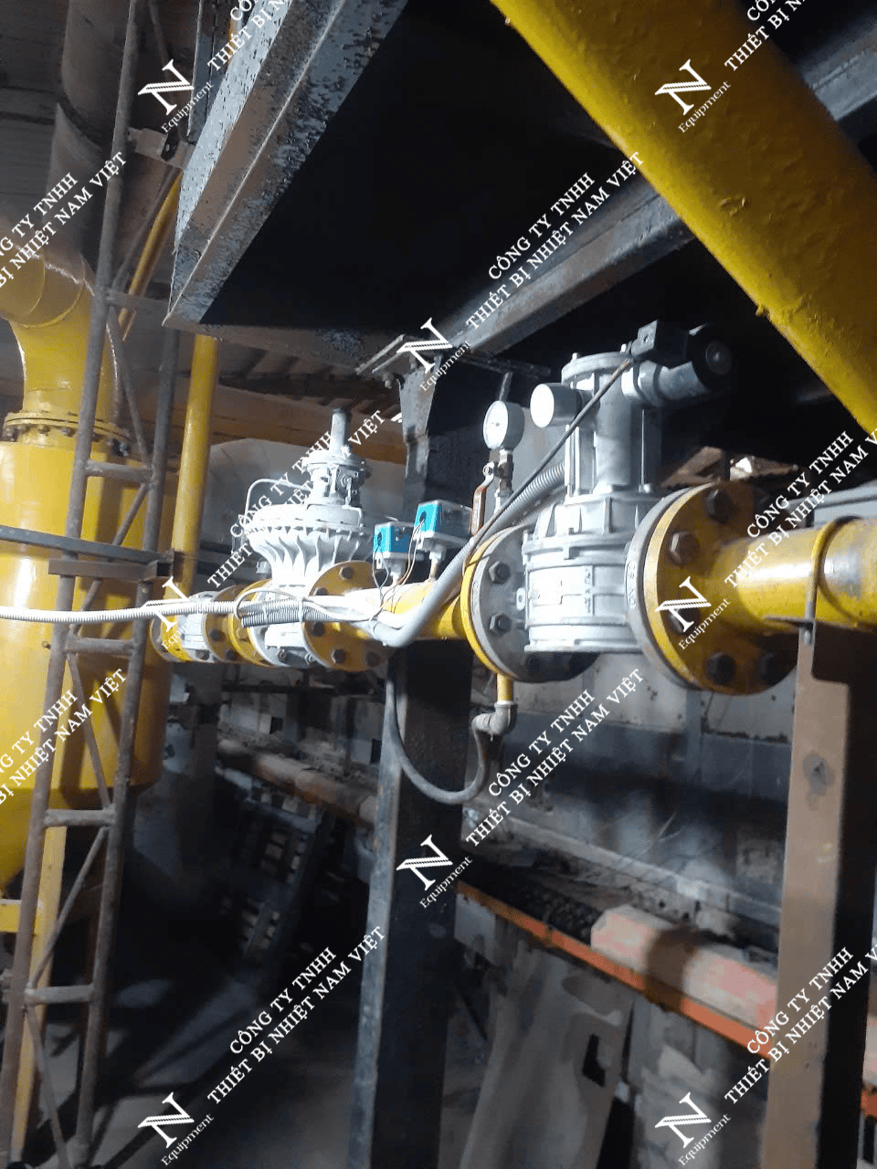 Hệ thống lò hơi số 2 sau khi Nam Việt lắp đặt và bảo trì hoàn tất tại Nhà máy Gạch Đông Nam Á, Bình Dương (2).png