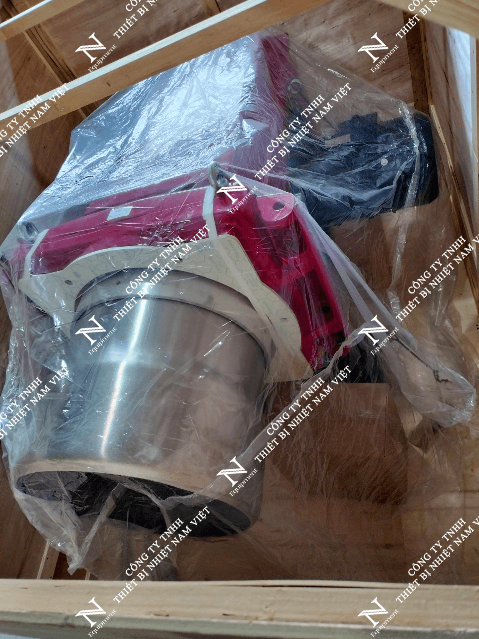 Kiểm tra sản phẩm đầu đốt FO HZYJ16e trước khi lắp đặt tại nhà máy HQ, Đông Anh, Hà Nội.png